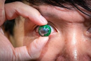 Hands-On with Mojo Augmented Reality Contact Lens!