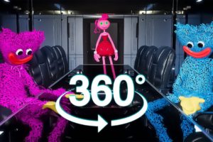 360° VR Poppy Playtime: Huggy Wuggy in Office