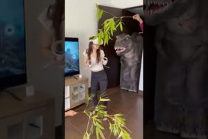 This VR game becomes a prank! #shorts