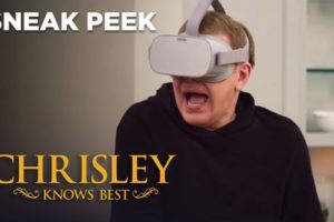 Chrisley Knows Best | Sneak Peek: Todd Freaked Out By Virtual Reality Game | S8 Ep14 | USA Network