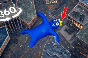 360° GIANT Blue found downtown! Rainbow Friends VR