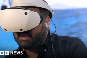 PlayStation VR2: Is virtual reality the future of gaming? - BBC News