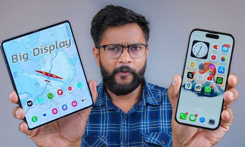 Folding vs Normal Smartphone - Real Life Big Difference !